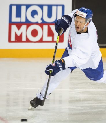 Mislav Rosandič počas MS 2021 v hokeji