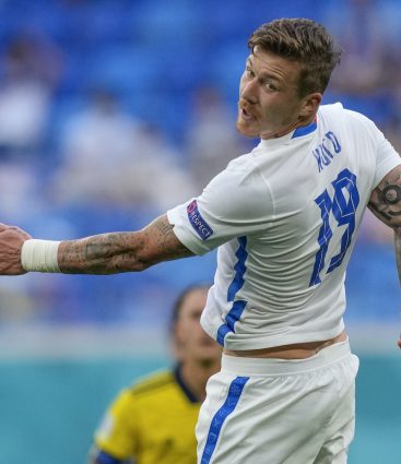 Juraj Kucka v zápase Slovensko - Švédsko na turnaji EURO 2020