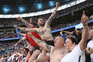 Fanúšikovia Anglicka vo Wembley